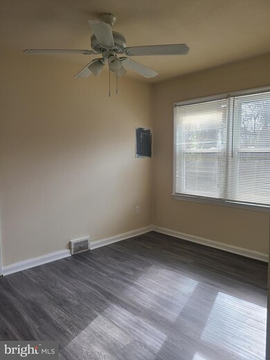 6331 Carrington Ct, Capitol Heights, MD 20743 - photo 4