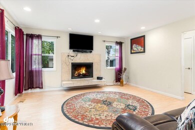 04-Living Room_ELI04331-Edit