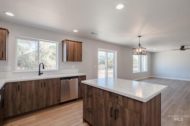 3787 E Jamestown Dr, Nampa, ID 83686 - photo 7