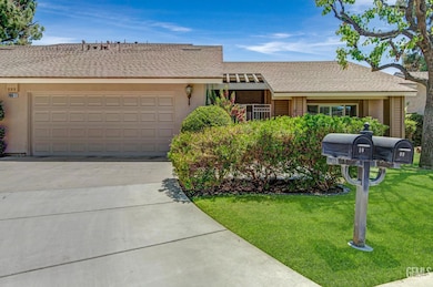 2000 Ashe Rd unit 9, Bakersfield, CA 93309 - photo 3