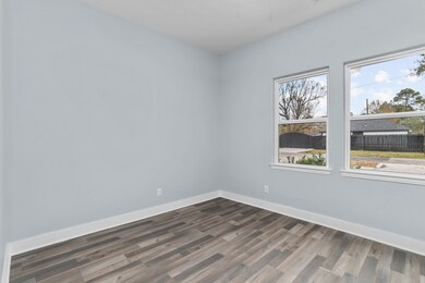 1010 Junell St, Houston, TX 77088 - photo 6