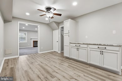 12804 Holiday Ln, Bowie, MD 20716 - photo 7