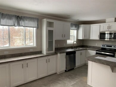 15 Cleo Cir, Rochester, NH 03868 - photo 2