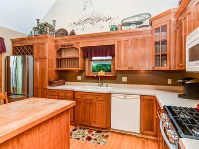 Updated Open Concept Eat In Kitchen