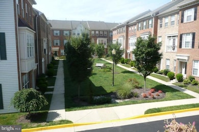 2368 Huntington Station Ct, Alexandria, VA 22303 - photo 3