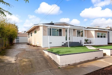 3840 Tomahawk Ln, San Diego, CA 92117 - photo 7