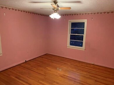 1010 Oak St, Jesup, GA 31545 - photo 6