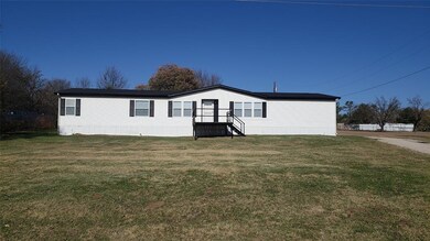 6501 Anns Ln, Weatherford, TX 76085 - photo 2