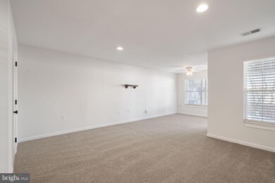 44126 Paget Ter, Ashburn, VA 20147 - photo 6
