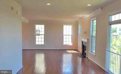 9056 Chynoweth St, Lorton, VA 22079 - photo 3