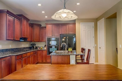 2431 N Casa Grande Ave-9[1]