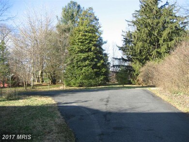 13204 Falls Rd, Cockeysville, MD 21030 - photo 4