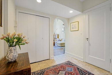 Larchmont Hills unit 6KL, Larchmont, NY 10538 - photo 6