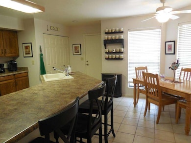 Kitchen Breakfast bar and dining area