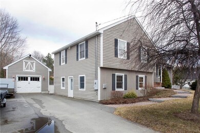 Detached 1+ car garage