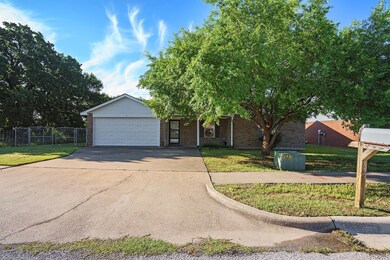 4305 Sheldon Dr, Granbury, TX 76049 - photo 2