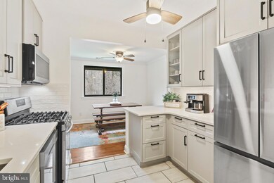 6063 Majors Ln unit 6, Columbia, MD 21045 - photo 3