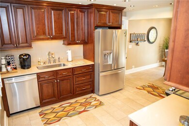 110 Smith Ave, Greenville, RI 02828 - photo 7