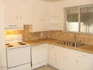 4410 Biddy Ln W, Jacksonville, FL 32210 - photo 4