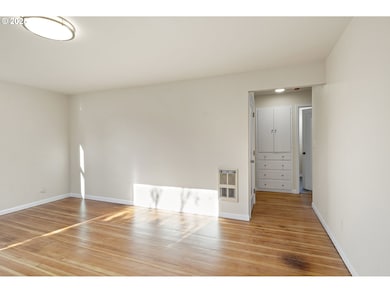 39115 Jasper Lowell Rd, Fall Creek, OR 97438 - photo 3