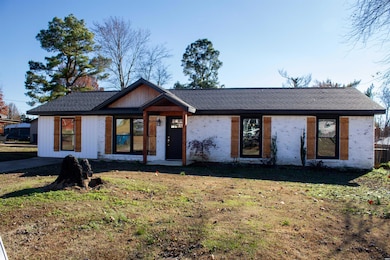 1325 Wind Crest Dr, Union City, TN 38261 - photo 2