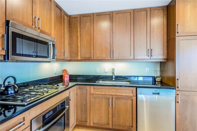 Bldg 1 unit 403, Providence, RI 02903 - photo 3