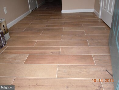 2527 Banshire Dr, Herndon, VA 20171 - photo 2