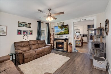 2716 Champaign Ave, Mattoon, IL 61938 - photo 5