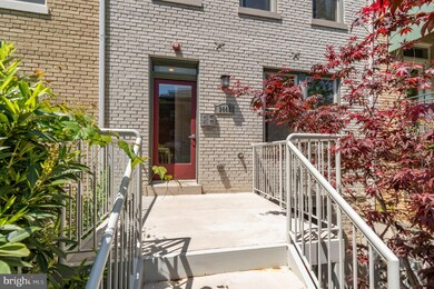 2448 Ontario Rd NW unit 3, Washington, DC 20009 - photo 3