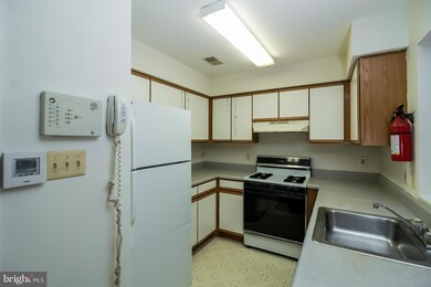 6251 Sandpiper Ct, Elkridge, MD 21075 - photo 6