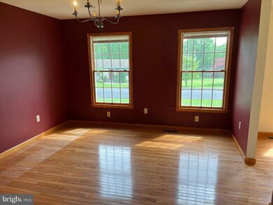 2439 Downing St, Reading, PA 19605 - photo 6