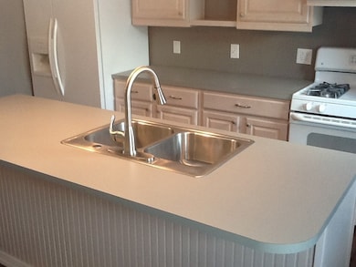 503 High St, McKeesport, PA 15132 - photo 4