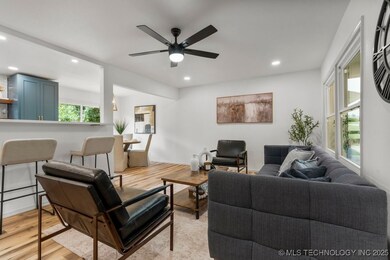 427 N Moccasin Place, Sapulpa, OK 74066 - photo 7