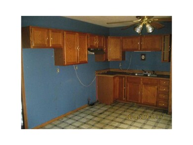 905 S 7th St, Marion, IA 52302 - photo 6