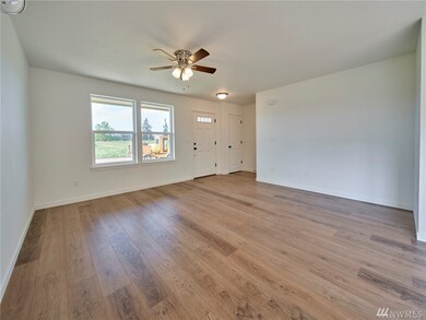 606 Roundtree Blvd, Winlock, WA 98596 - photo 4