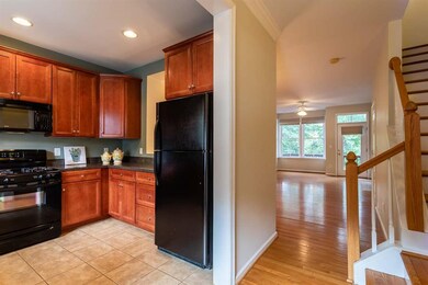 113 Melbourne Park Cir unit C, Charlottesville, VA 22901 - photo 3