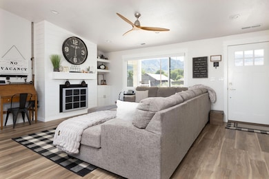 livingroom/entry