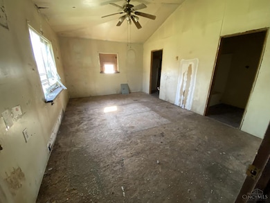 75 Olive St, Peebles, OH 45660 - photo 6