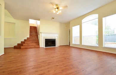 15410 Oak Lake Glen Dr, Sugar Land, TX 77498 - photo 7