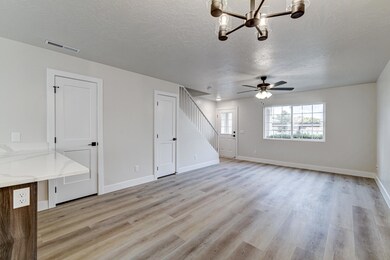 1108 N 1300 W unit 10, Saint George, UT 84770 - photo 4