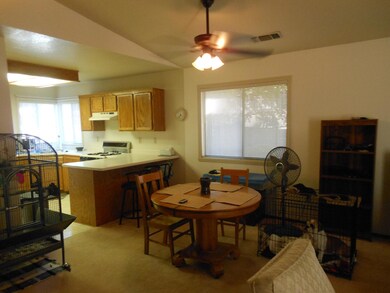 Eating area & Kitchen