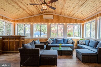 884 Chestnut Tree Dr, Annapolis, MD 21409 - photo 4