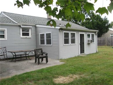 130 Dickens St, Warwick, RI 02886 - photo 2