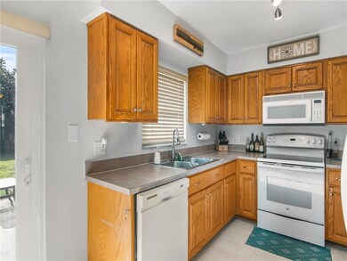 1566 Picasso St, Sebastian, FL 32958 - photo 7