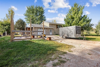 2866 60th St, Vinton, IA 52349 - photo 4