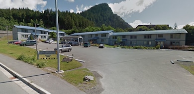 1050 Salmon Creek Ln, Juneau, AK 99801 - photo 5