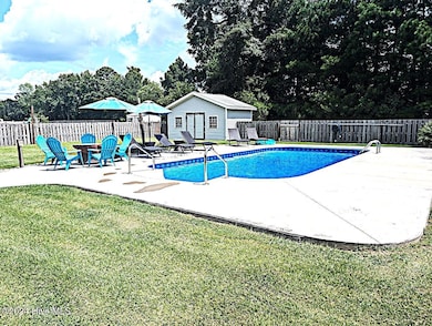 526 Rock Creek pool4