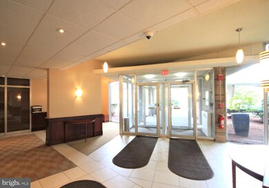 Radnor House unit 804, Bryn Mawr, PA 19010 - photo 3