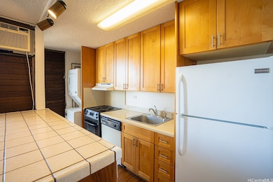 Camelot unit 1403, Honolulu, HI 96822 - photo 3