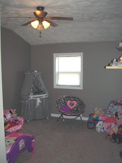 79 11th St SE, Linton, IN 47441 - photo 5